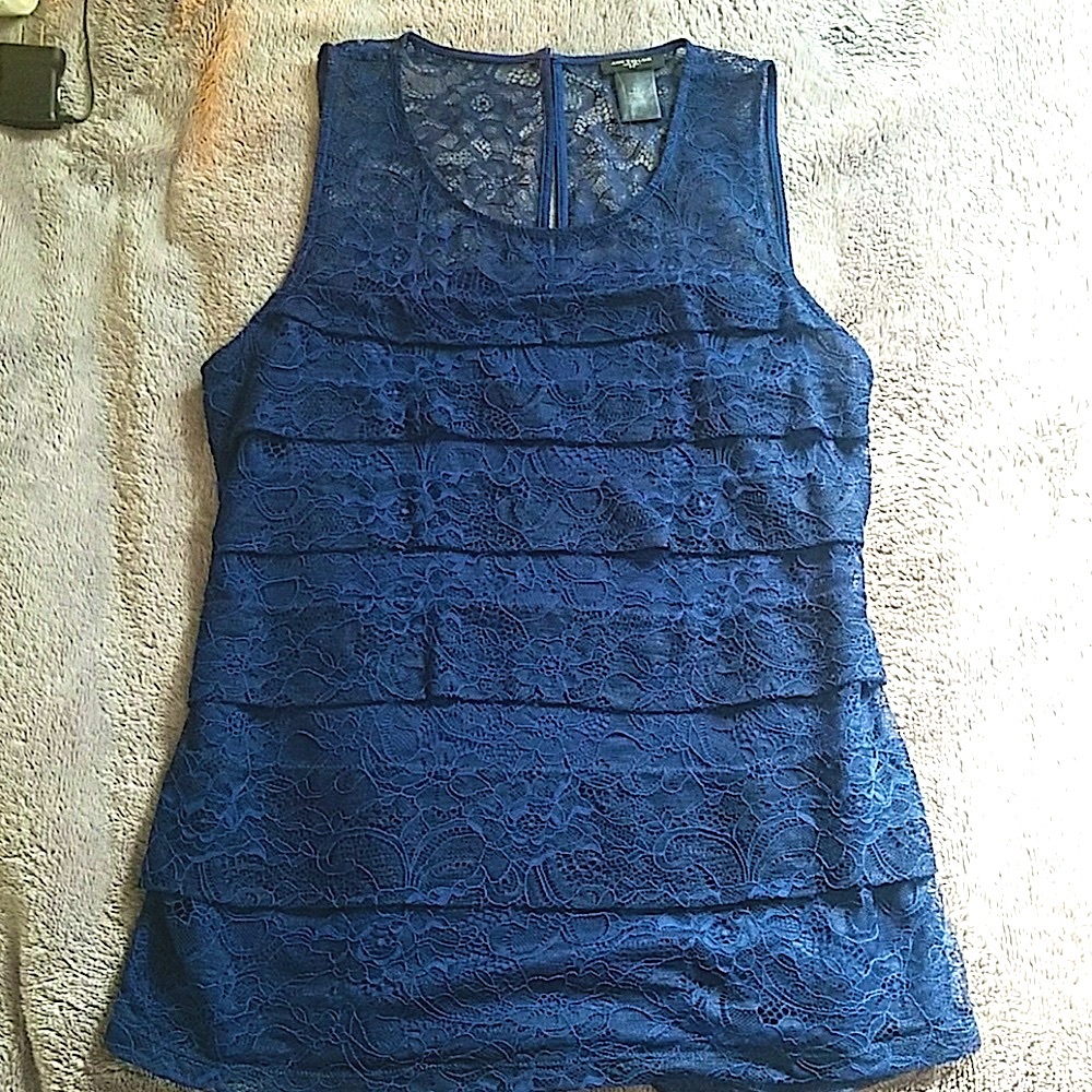 Blue Sleeveless Lace Blouse With Layered Front